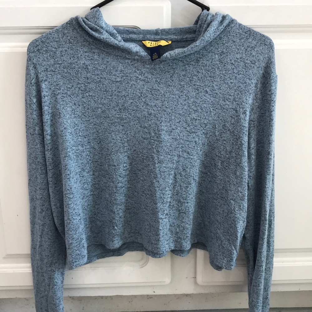 Cute Aeropostale blue cropped long sleeve hoodie!!
